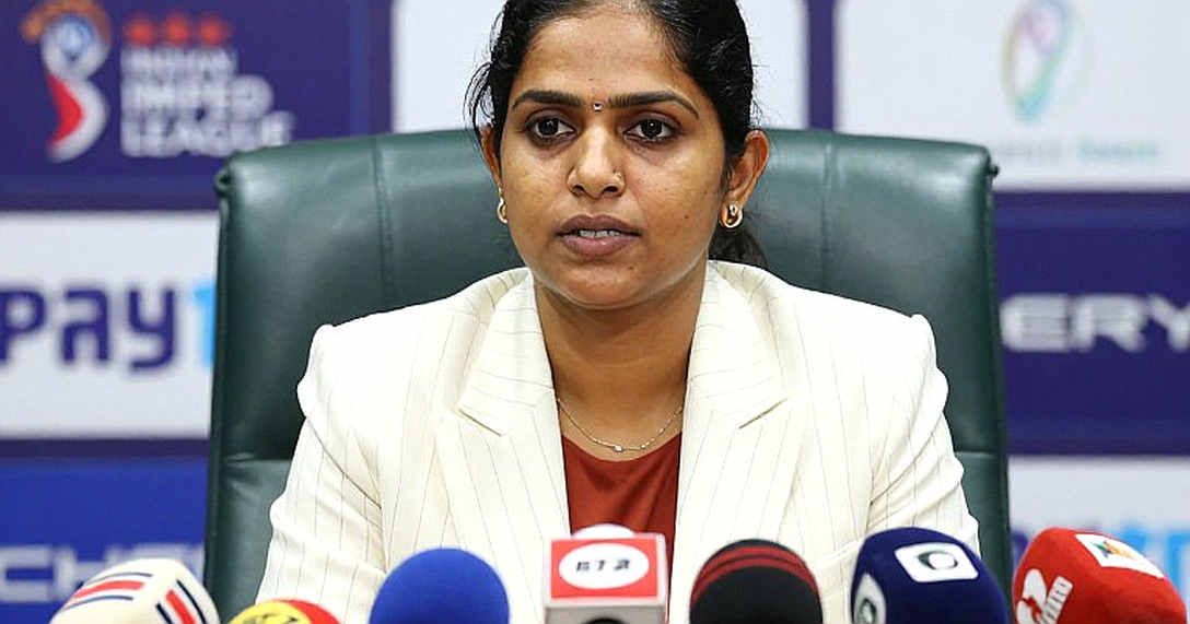 मुंबई इंडियंस का कोचिंग रीसेट: फील्डिंग कोच की नियुक्ति पहले, सहायक कोच की दौड़ बाद में — क्रम ही असली खबर है